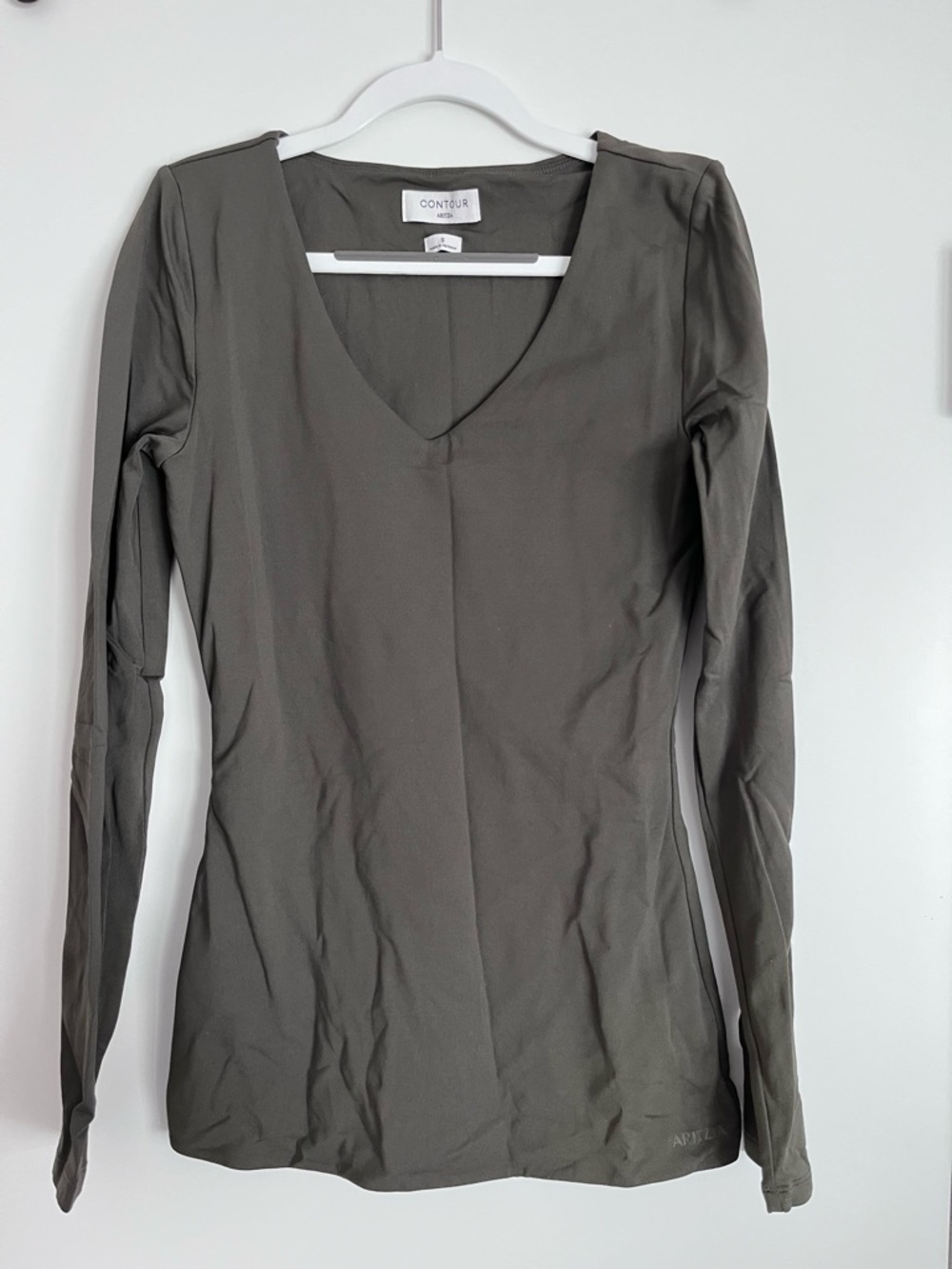 Babaton Contour V-Neck Long-Sleeve Top in Olive Green